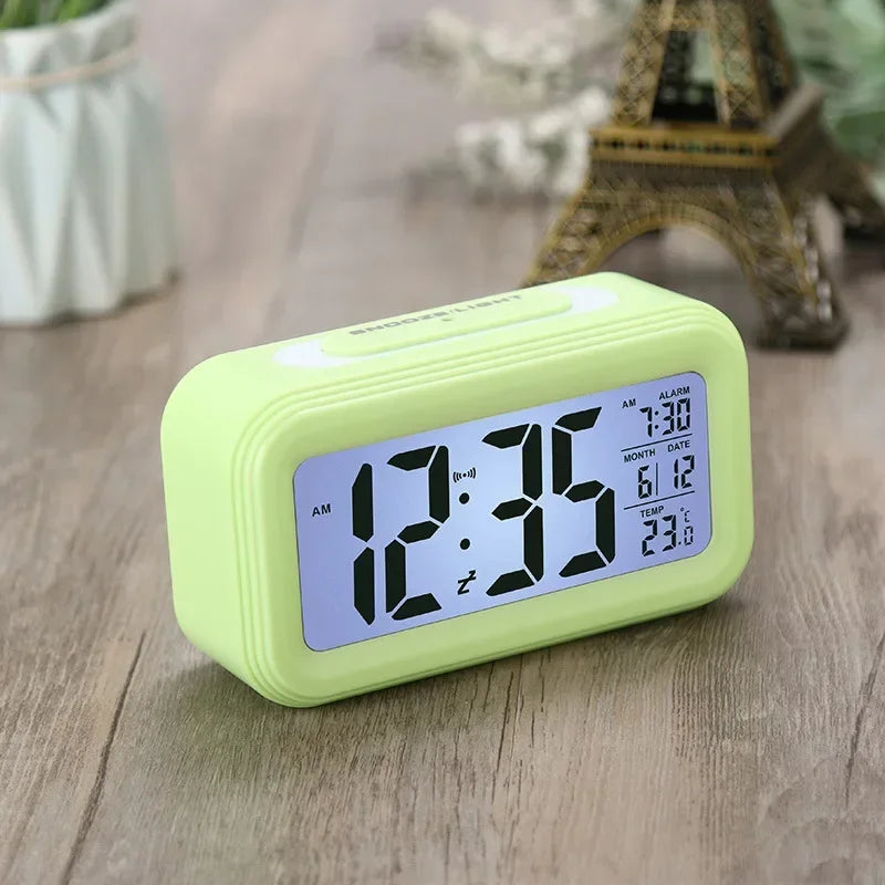 Alarm Clock Desktop Digital Clock LCD Large Screen Temperature Calendar Nightlight Wake-up Student Snooze Clock 12/24H Bedrooms